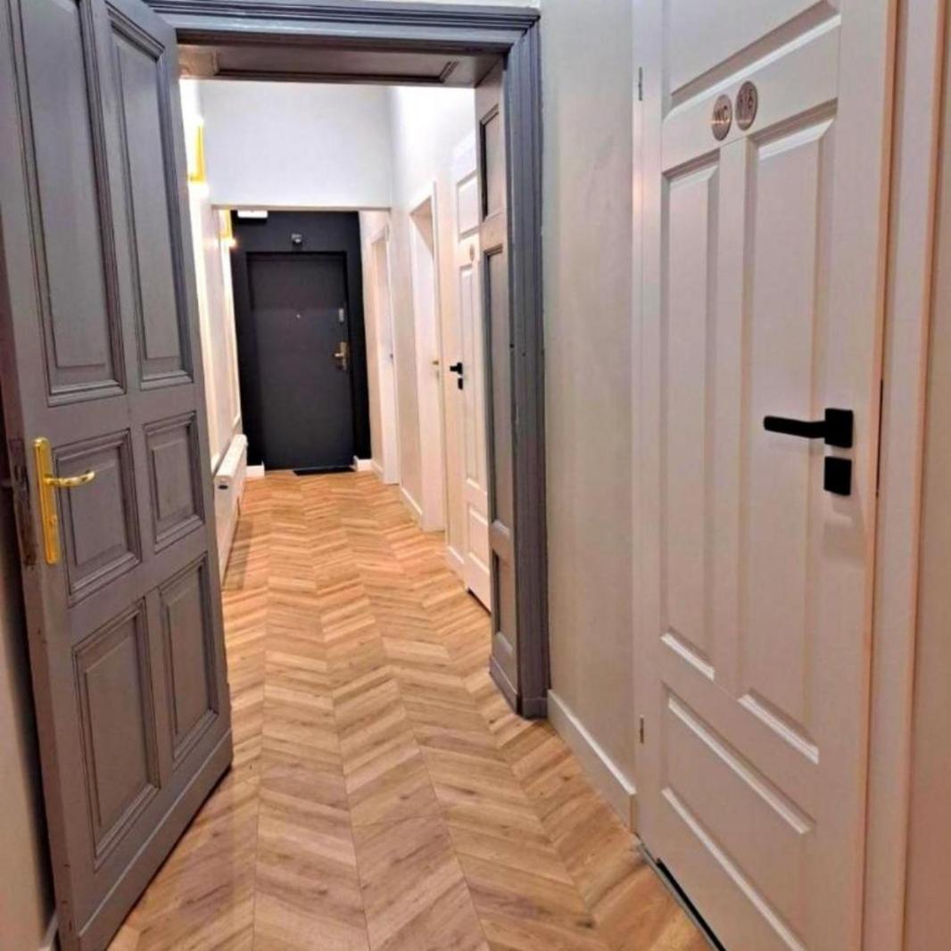 Kopernik Premium Rooms Apartment Торунь Екстер'єр фото