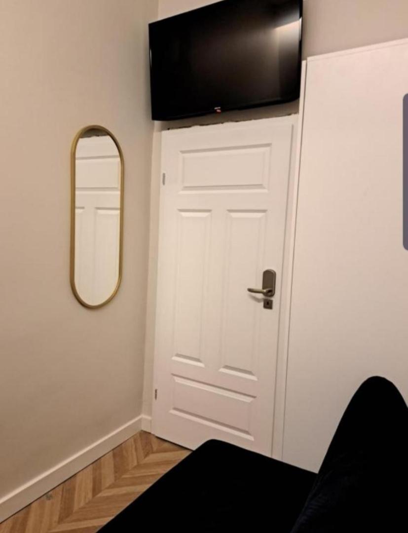 Kopernik Premium Rooms Apartment Торунь Номер фото